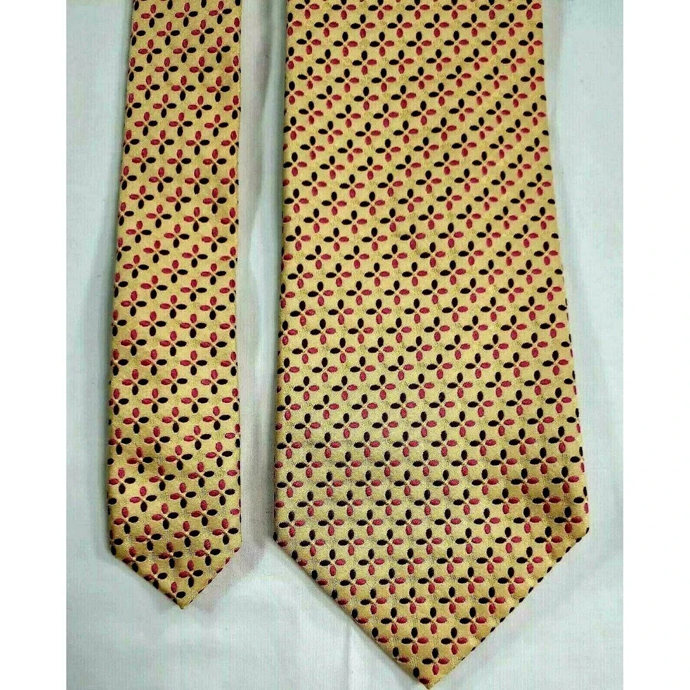 J. Crew 100% Silk Neck Tie Men's Made In Italy Cream Pink Brown Geometric Design